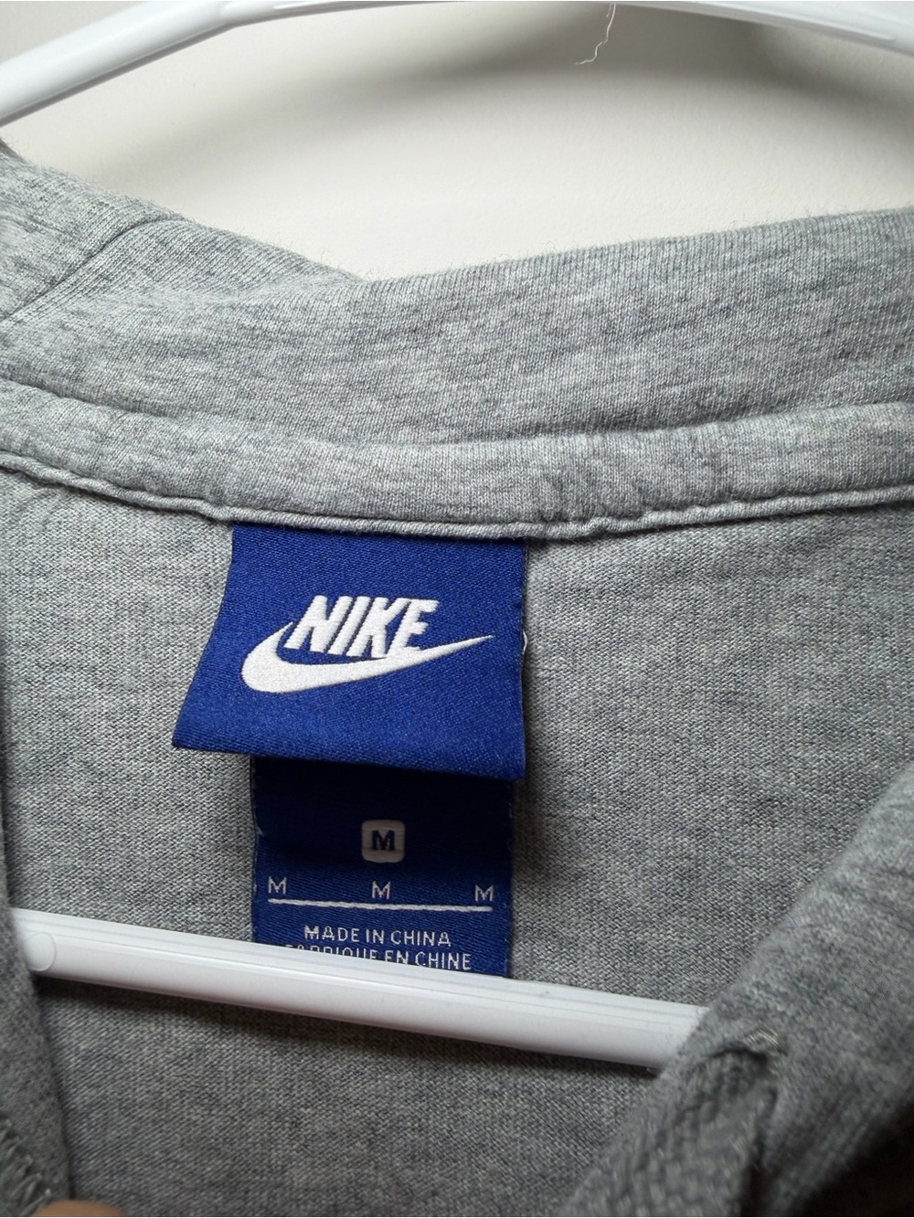 Nike Gray Lightweight Pullover Hoodie Men’s Medium - Picture 3 of 10